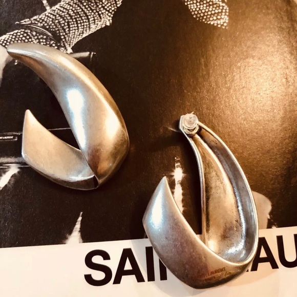 Massive Runaway earrings - Picture 5 of 7